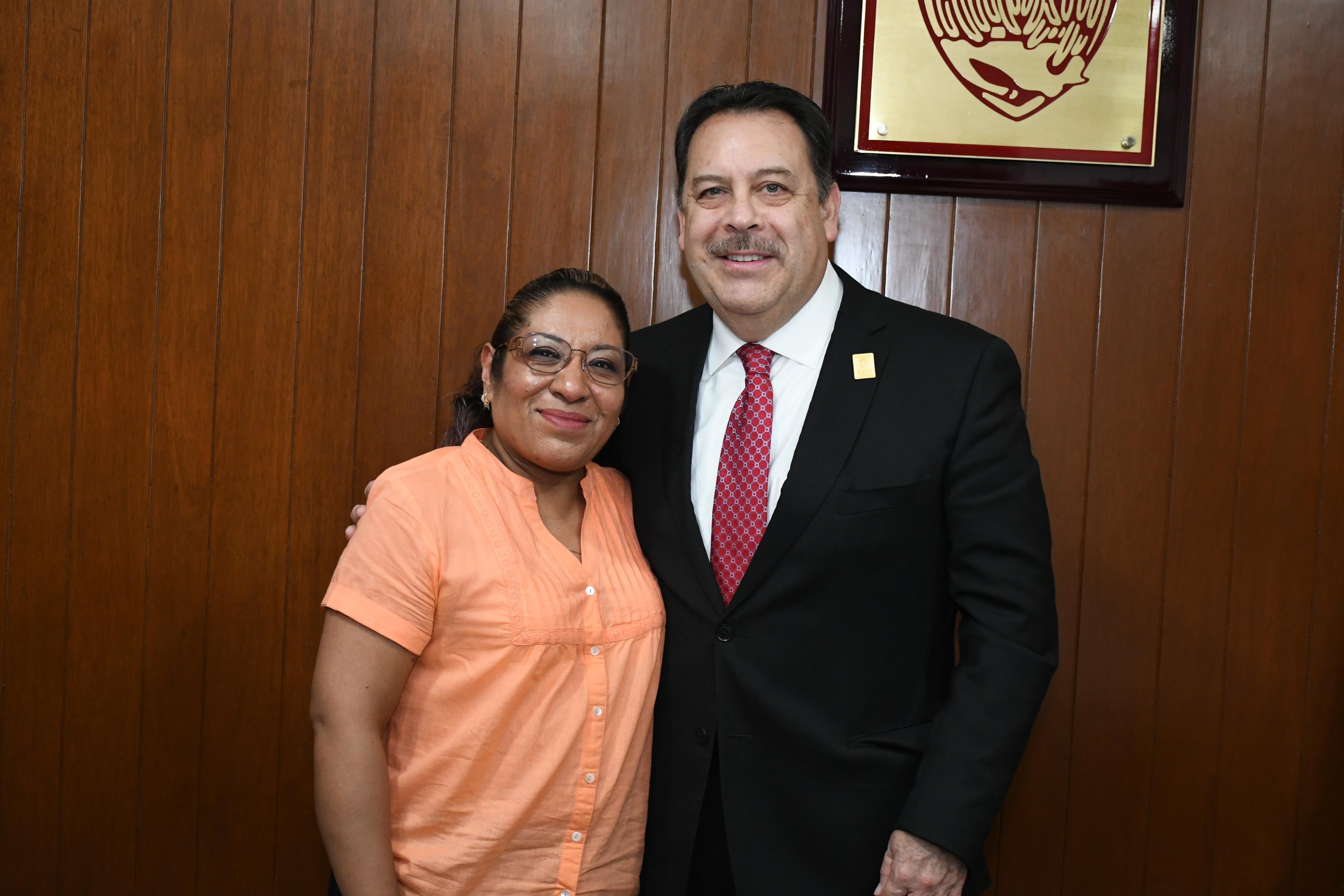 Reunión con compañeras y compañeros de la Sección XLI, Hospital Regional "1º de Octubre"